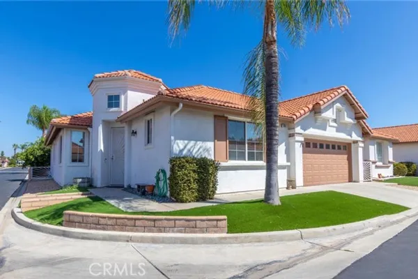 650 BERMUDA DR