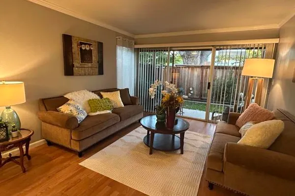 34 MASSOLO DR B