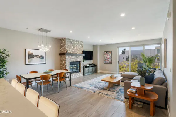 111 S DE LACEY AVE 304