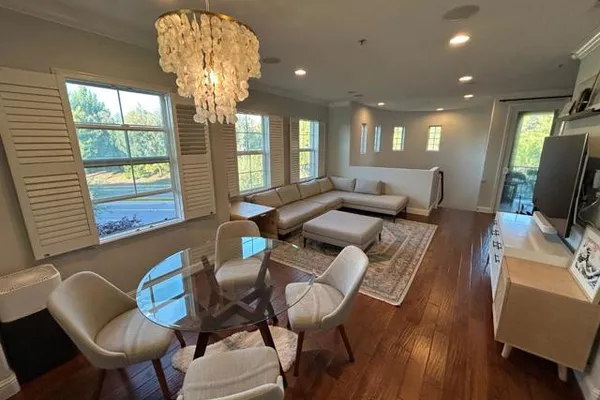 326 OLIVE HILL DR