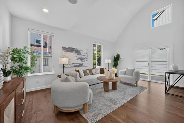434 RHONE CT