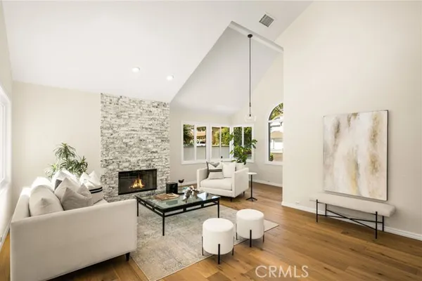 1086 CASTLEROCK