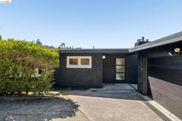 55 BLOSSOM DR