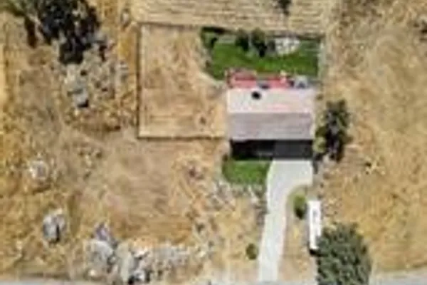 28360 BURNING TREE DR