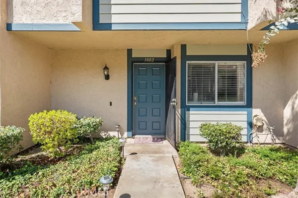 1002 HARRINGTON WAY