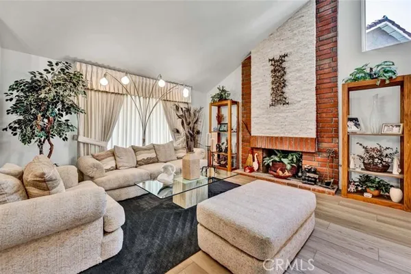24782 ROCHELLE LN