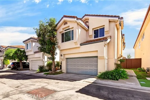 22330 MEYLER ST 36