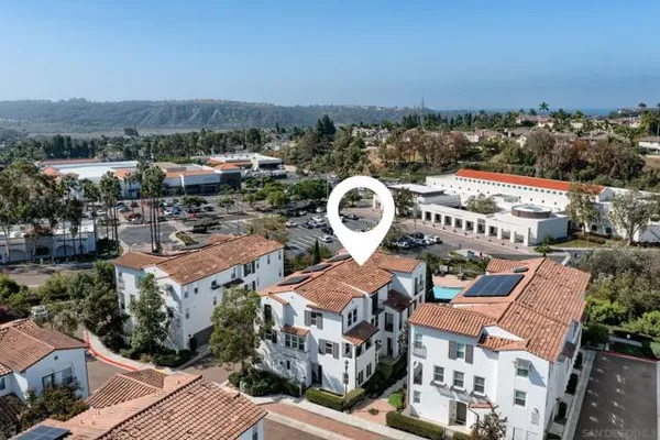 1846 CLIFF SWALLOW LN