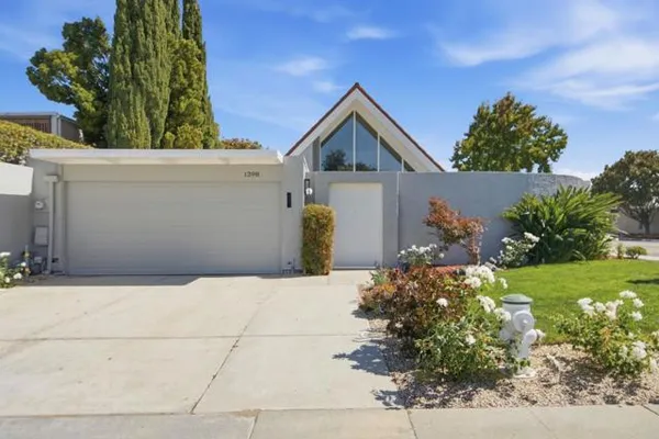 1398 SYDNEY DR