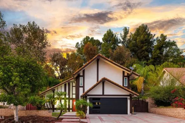 967 AVENIDA LOMA VIS