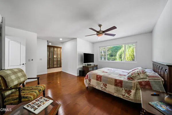 967 AVENIDA LOMA VIS