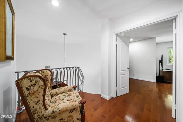 967 AVENIDA LOMA VIS