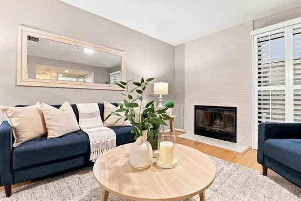 1122 WOODSIDE RD 9