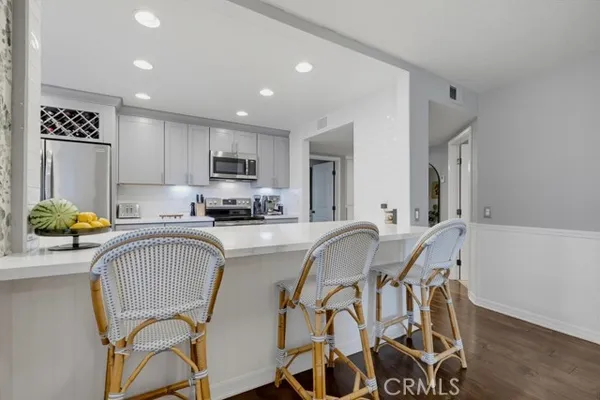 34 CORNICHE DR D
