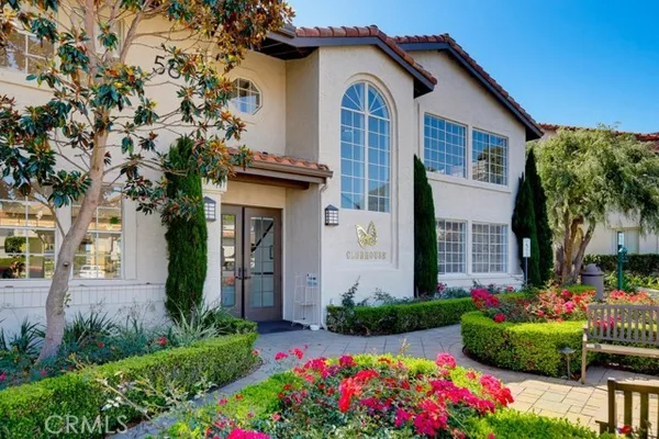 34 CORNICHE DR D