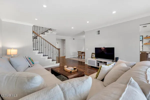 5344 ISABELLA CT