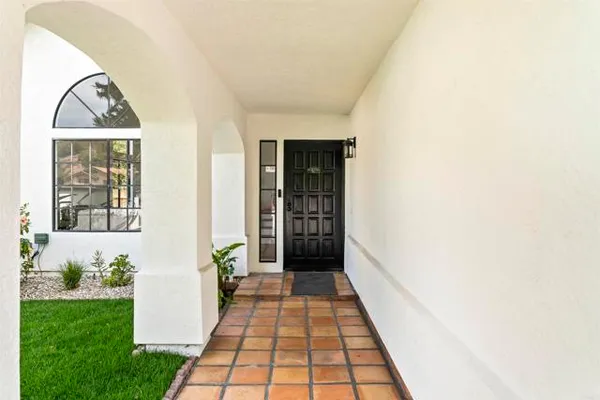 545 CANYON DR