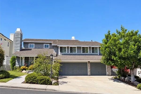 5415 E ESTATE RDG