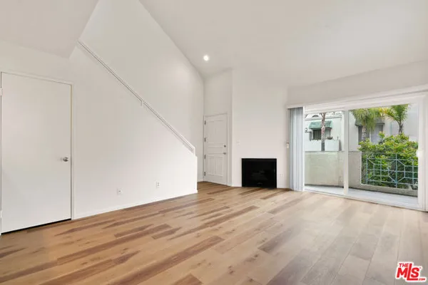 438 E SPRUCE AVE 141