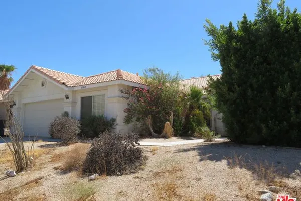 65849 AVENIDA BARONA