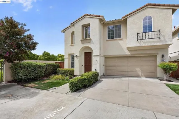 4252 ESCUDO CT