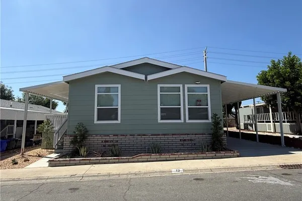 929 E FOOTHILL BLVD 13