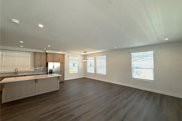 929 E FOOTHILL BLVD 13