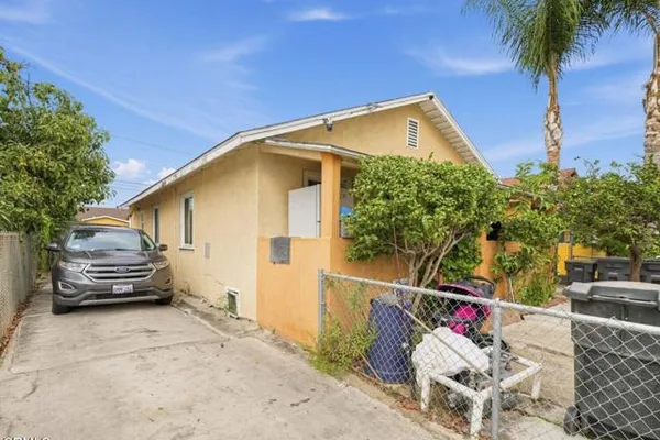 141 S HAYES AVE