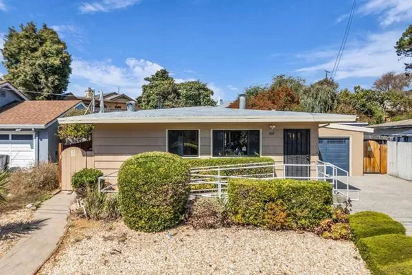 840 BYRON DR