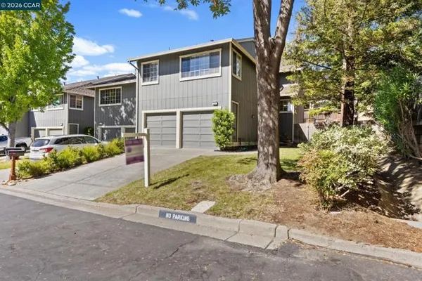 232 HILLCREST LN
