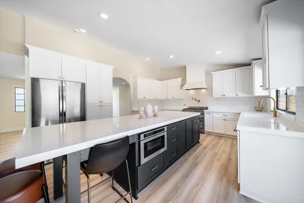 13738 CRYSTALLITE LN