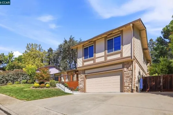 1859 YOLANDA CIR