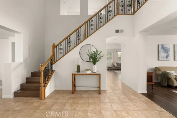 1093 MERIDIAN CT