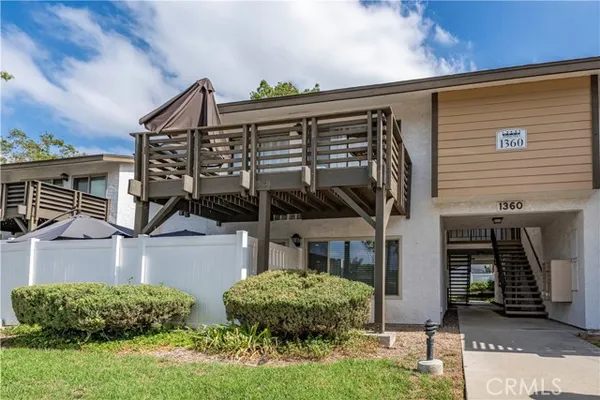 1360 W LAMBERT RD 95