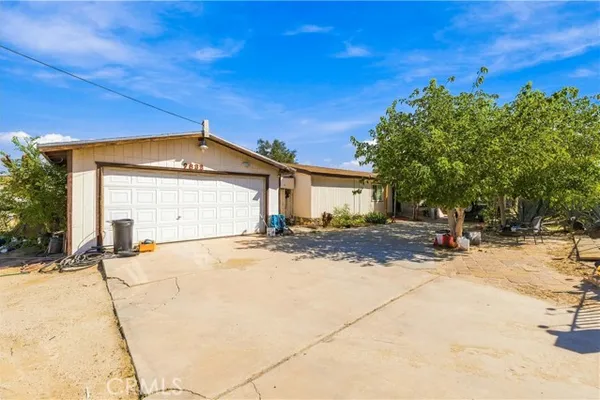 9833 E AVE S8