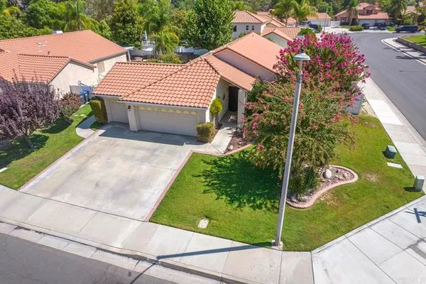 26064 AVENIDA HORTENSIA