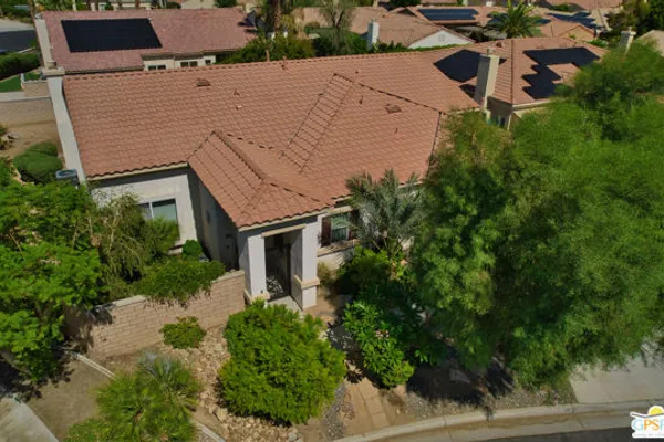 92 CLAVEL CT