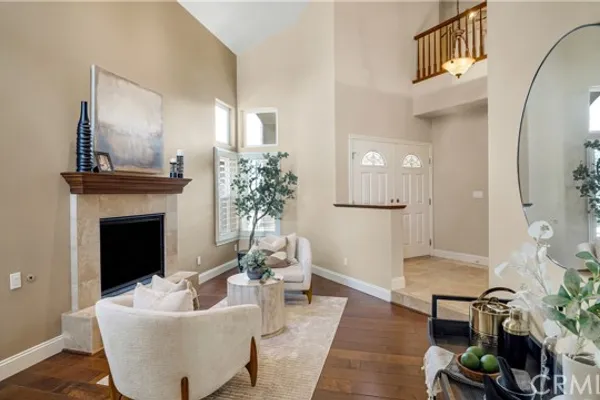 475 S LAURELTREE