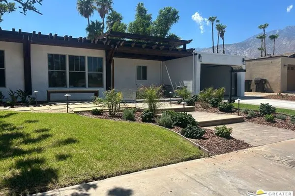 1351 E FRANCIS DR