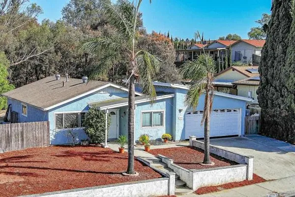 587 AUGUSTA DR