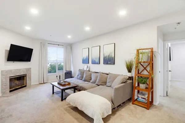 211 S FREMONT ST 309