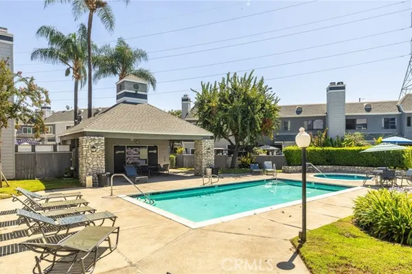 1230 S BARRANCA AVE F