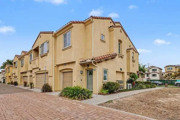 1450 SANTA DIANA RD 1