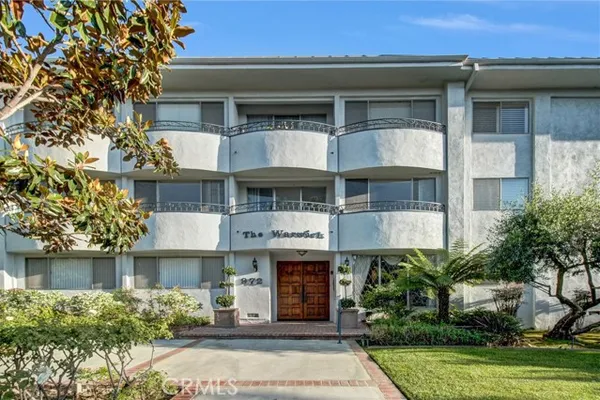 972 E CALIFORNIA BLVD 304