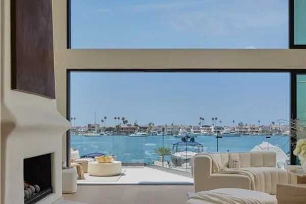 809 VIA LIDO SOUD