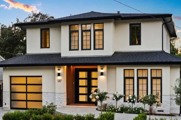 137 OAKVIEW DR