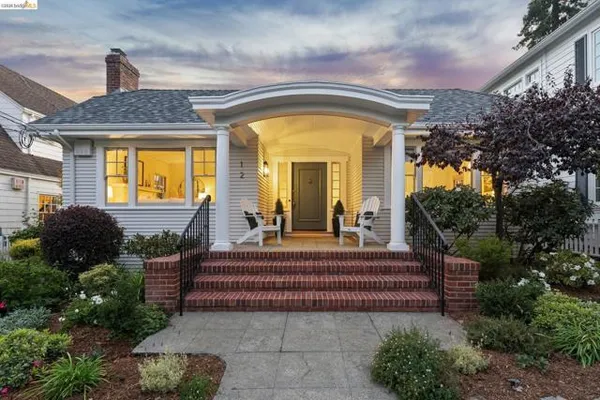 12 BROOKSIDE AVE