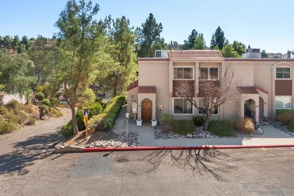 2616 ALPINE BLVD 27