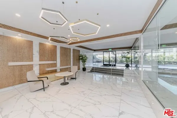 4460 WILSHIRE BLVD 701