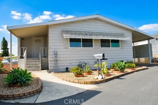 1201 W VALENCIA DR SPC 97